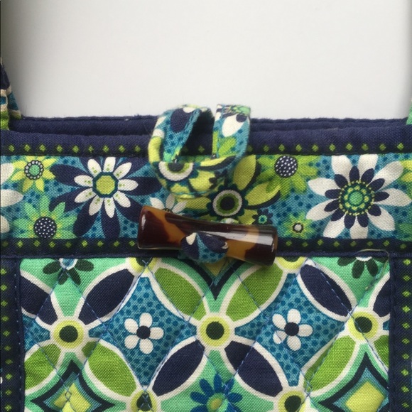 Vera Bradley shoulder bag - Picture 2 of 4